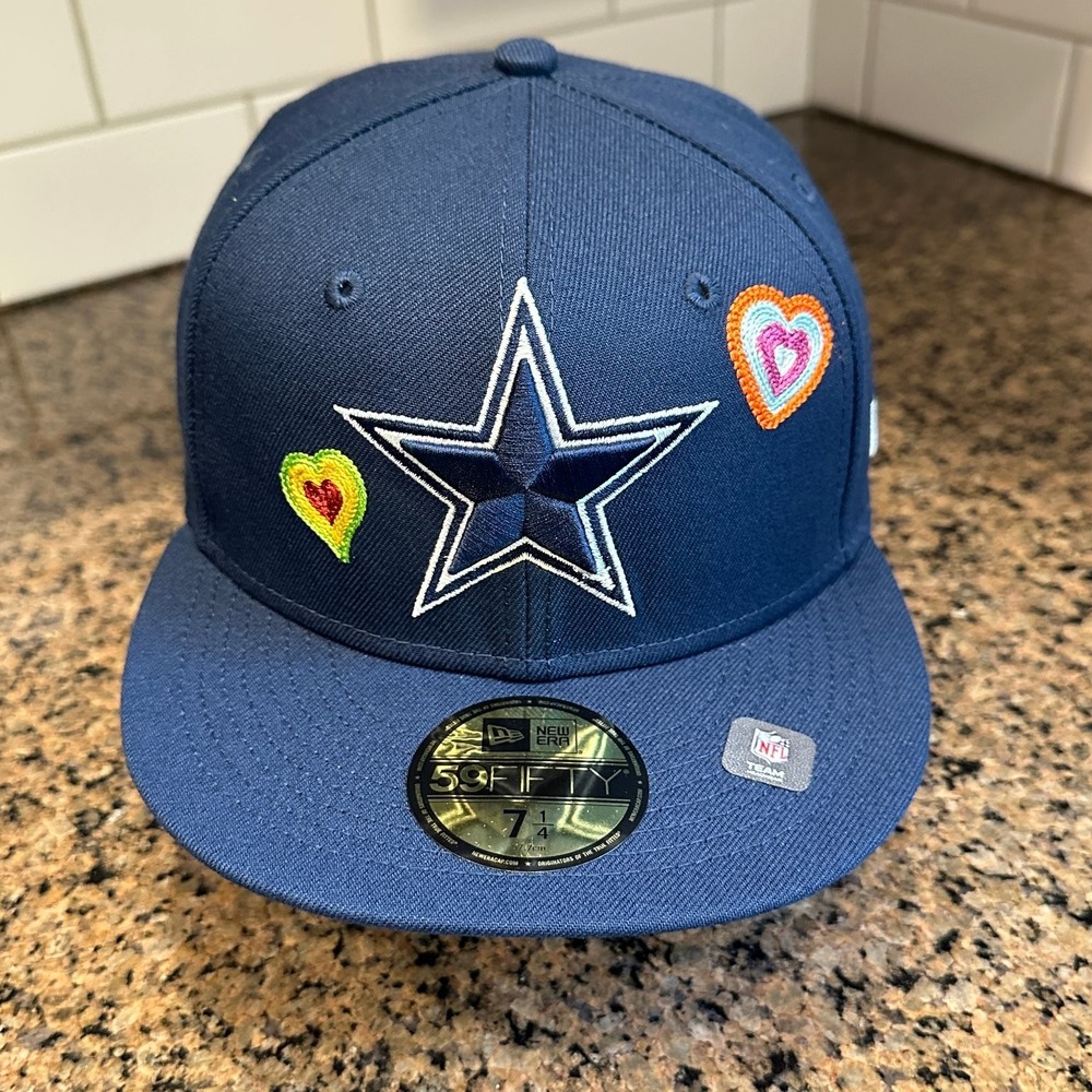 Dallas Cowboys Hat New Era 59FIFTY Fitted 7 1/4 Blue Hearts New